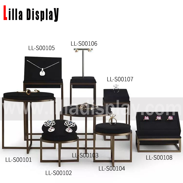 Lilladisplay- luxury 2019 new design jewelry display stands  8pcs set S serial metal bronze brass color with black velvet effect