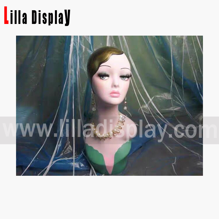 maquillaje artigianale-stile-classicu-riccio-oru-frangia-capelli-manichinu-Doll01