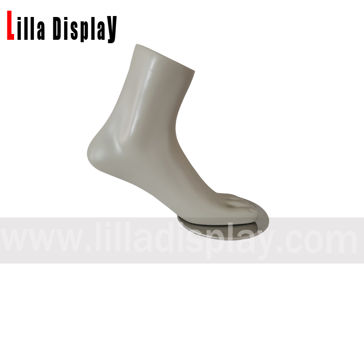 Chaussettes femme de couleur gris clair pied d'affichage SD04