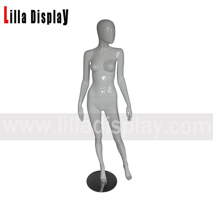 lilladisplay ser højre side hvid blank abstrakt hoved kvindelig mannequin Alix11