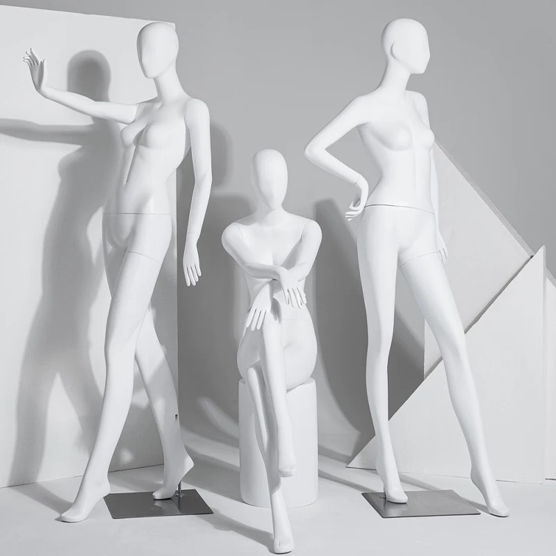 190Cm grand mannequin féminin stylisé eva