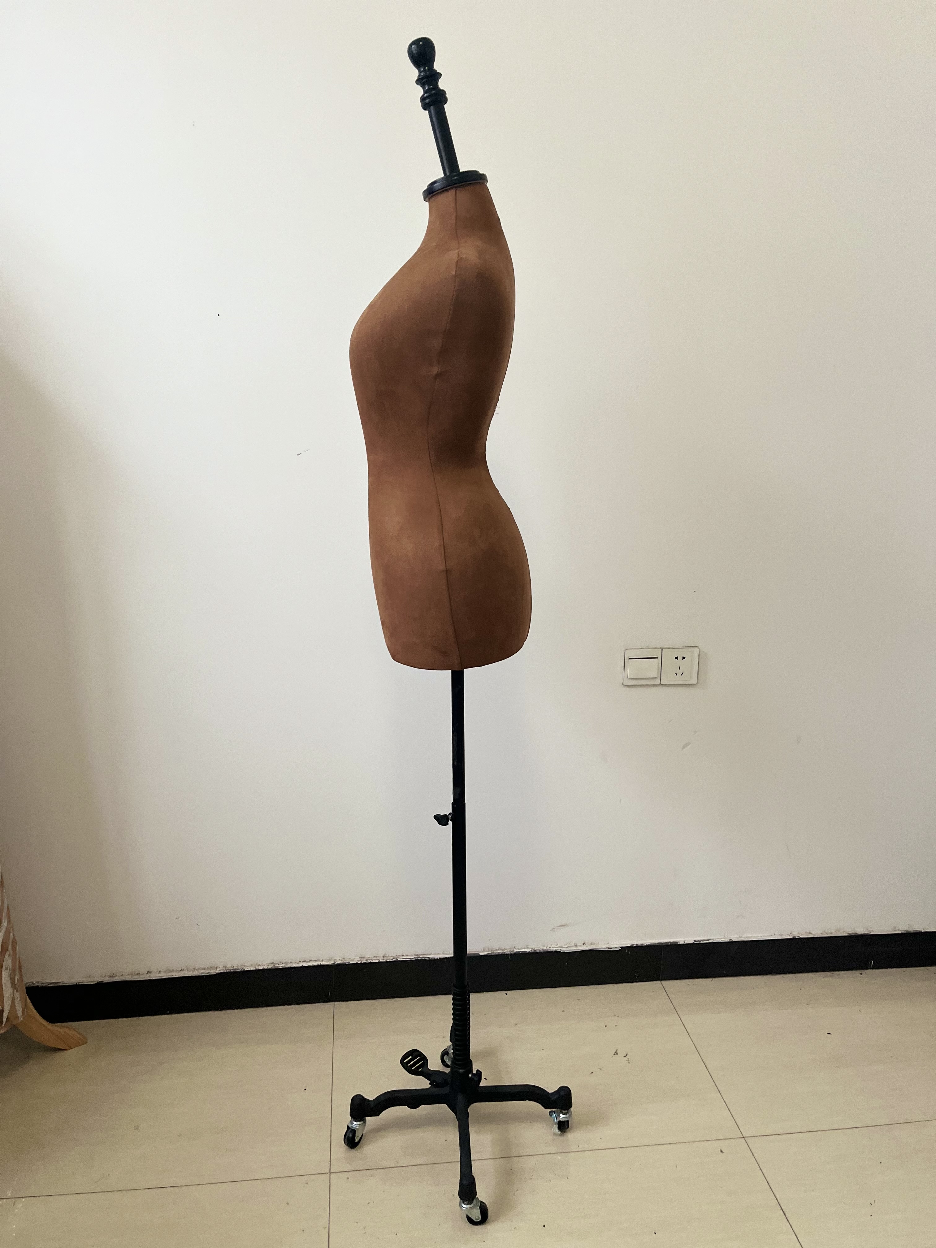wasp waist female mannequin dress form